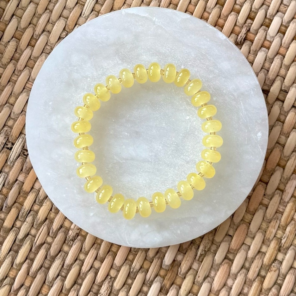 Pastel Yellow Glass Beaded Bracelet